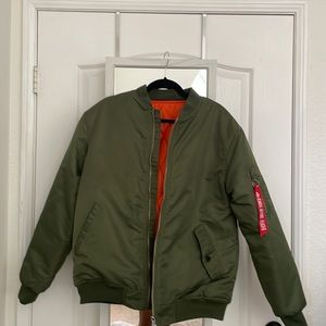 Olive green bomber jacket NEVER WORN SZ L